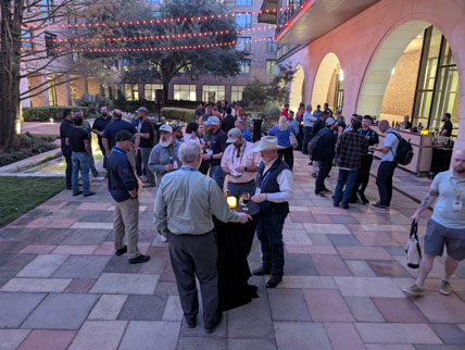 PXL_20251103_235653430